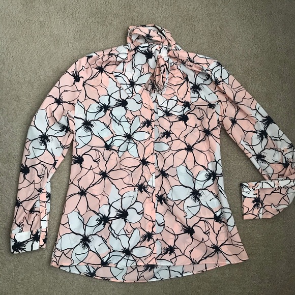 Banana Republic Tops - BR floral tie blouse